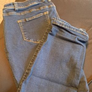 Maurice’s jeggings. 20 reg